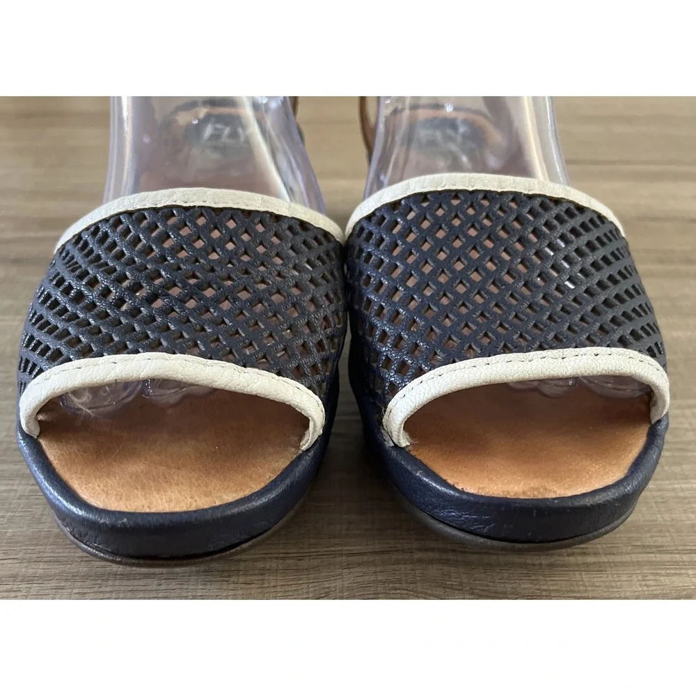 FLY LONDON Navy & White Mesh Front Leather Platform Wedge Sandals SIZE 9-9.5/40